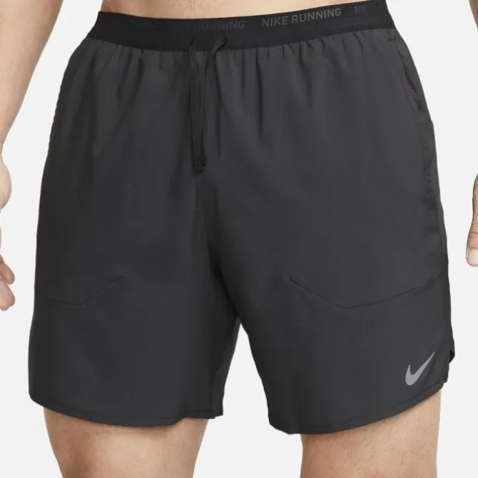 Nike Laufshorts>Dri-Fit Stride 7in Brief-Lined Shorts Schwarz