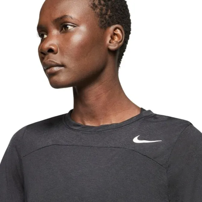 Nike Laufshirts>Icon Clash T-Shirt