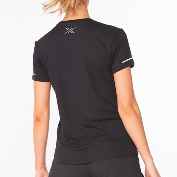 2XU Laufshirts>Aero Tee Silber