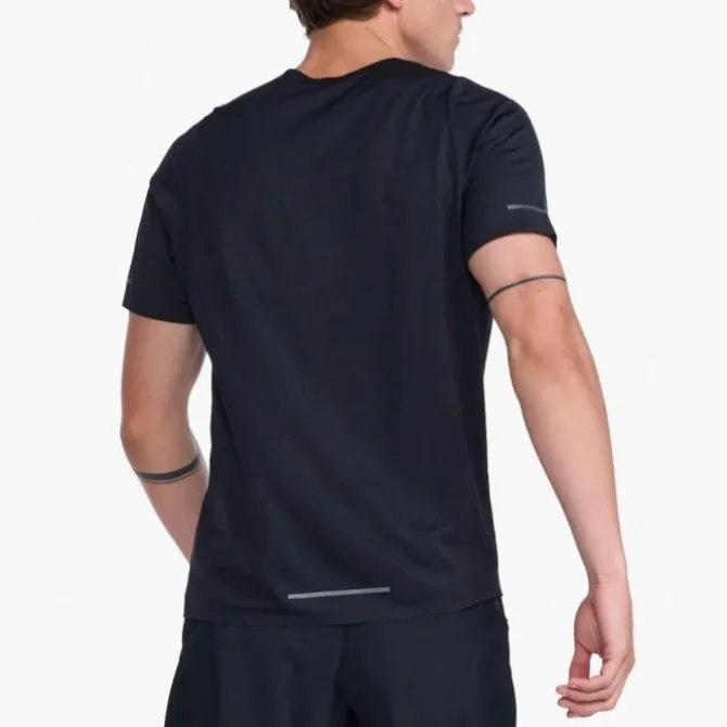 2XU Laufshirts>Light Speed Tech Tee Schwarz